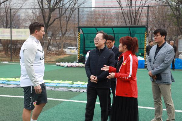 독일 슈투트가르트 유소년축구캠프 격려방문 의 사진6