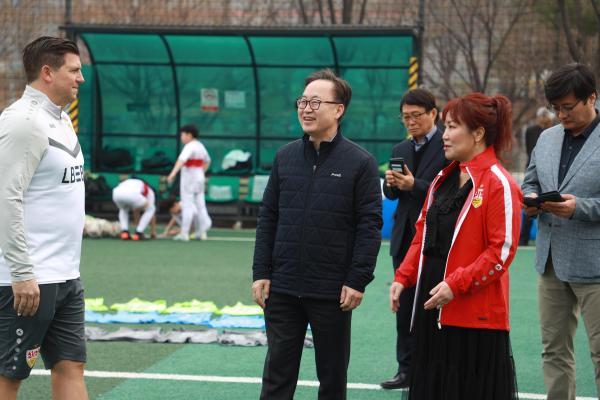 독일 슈투트가르트 유소년축구캠프 격려방문 의 사진9