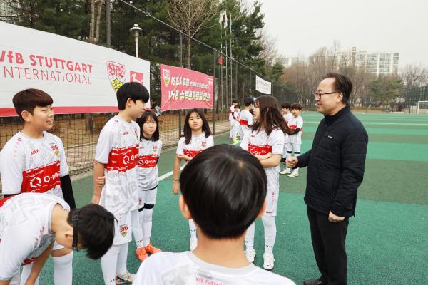 독일 슈투트가르트 유소년축구캠프 격려방문 의 사진17