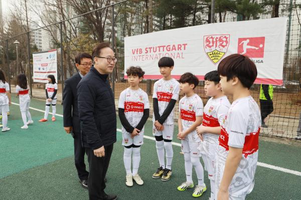 독일 슈투트가르트 유소년축구캠프 격려방문 의 사진18
