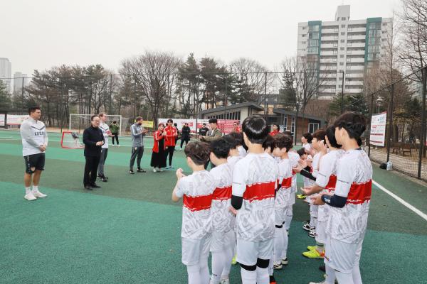 독일 슈투트가르트 유소년축구캠프 격려방문 의 사진39