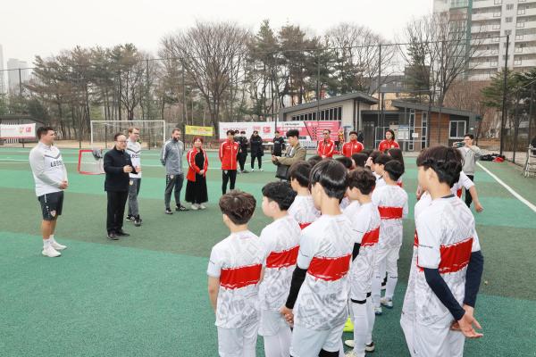 독일 슈투트가르트 유소년축구캠프 격려방문 의 사진42