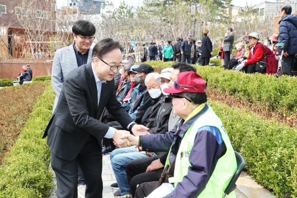 금빛공원 열린광장 조성 공사 준공식 의 사진17