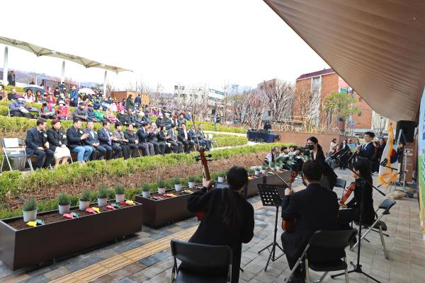 금빛공원 열린광장 조성 공사 준공식 의 사진23