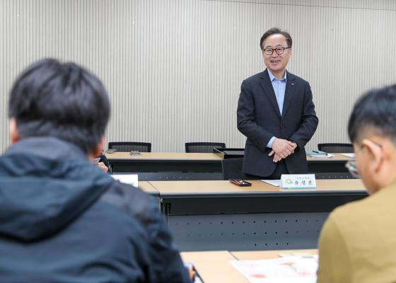 소식지 편집위원회 신규위원 위촉장 수여식 의 사진11