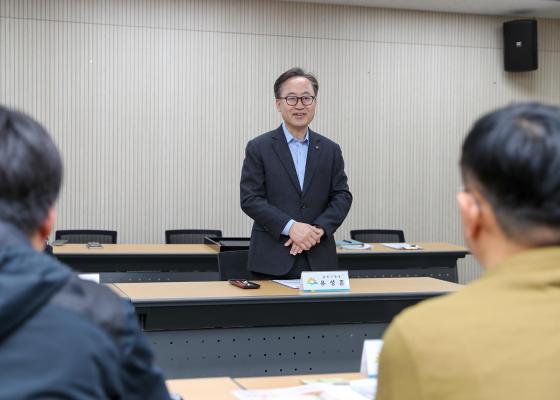 소식지 편집위원회 신규위원 위촉장 수여식 의 사진12