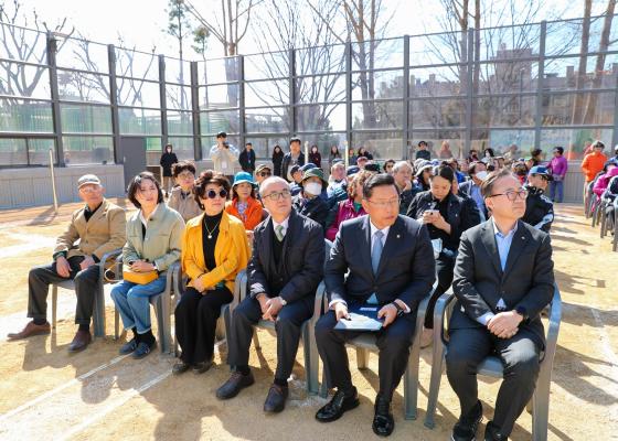 박미건강공원 준공식 및 제80회 식목일 나무심기 행사 의 사진16