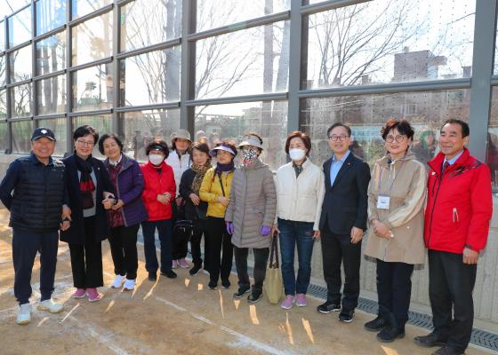 박미건강공원 준공식 및 제80회 식목일 나무심기 행사 의 사진44