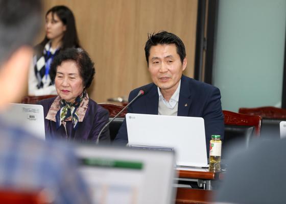 제11기 금천구 환경위원회 정기회의 의 사진26