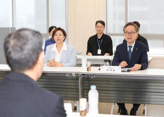 금천구-SK행복나래 결식우려아동 지원 행복두끼 업무협약 의 사진7