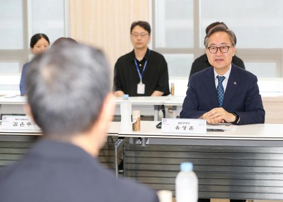 금천구-SK행복나래 결식우려아동 지원 행복두끼 업무협약 의 사진11