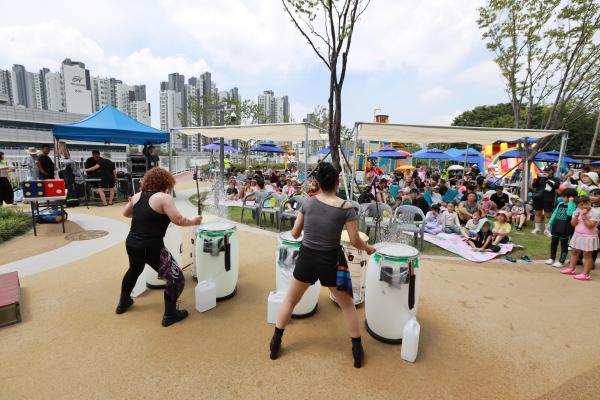 시흥3동 주민자치회 물놀이축제 의 사진10