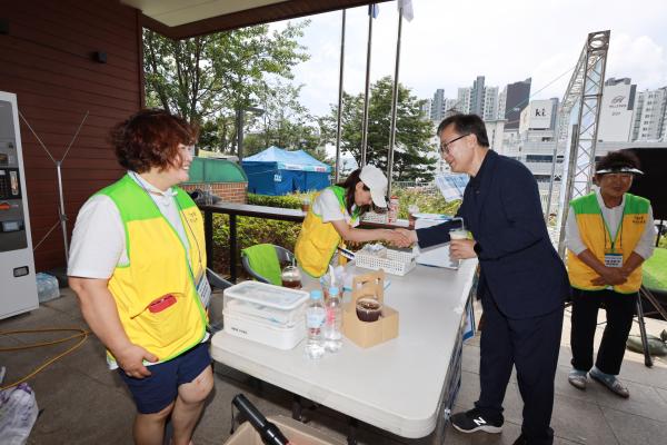 시흥3동 주민자치회 물놀이축제 의 사진12