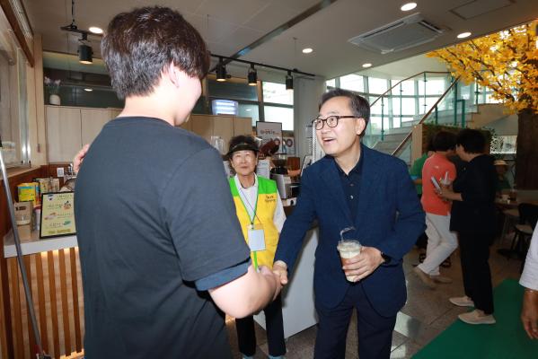 시흥3동 주민자치회 물놀이축제 의 사진16