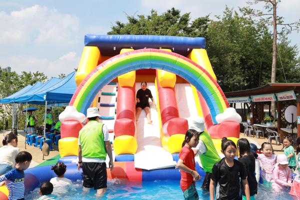 시흥3동 주민자치회 물놀이축제 의 사진38