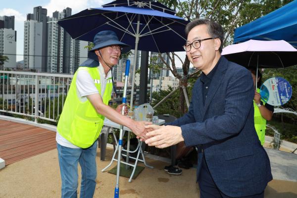 시흥3동 주민자치회 물놀이축제 의 사진64