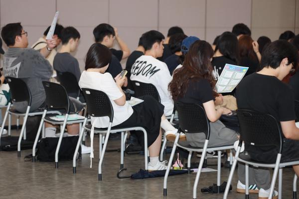 청년 아르바이트 종료 간담회_ 청년 관련 정책 소개, 설문조사 실시, 청년 특강 의 사진3