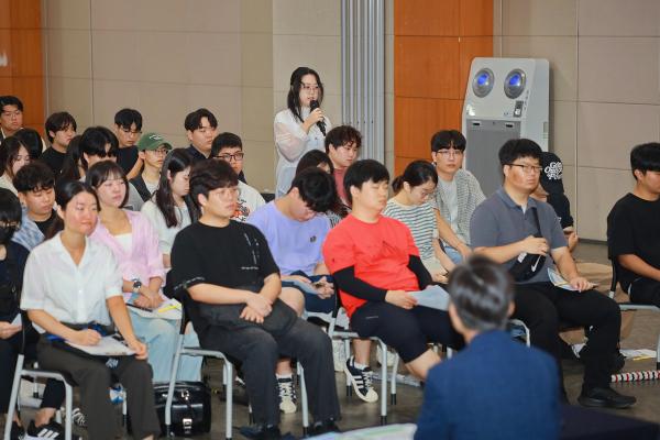 청년 아르바이트 종료 간담회_ 청년 관련 정책 소개, 설문조사 실시, 청년 특강 의 사진6