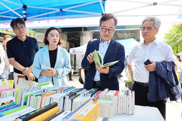 2025년 금천구 도서관 북페스티벌 대표사진