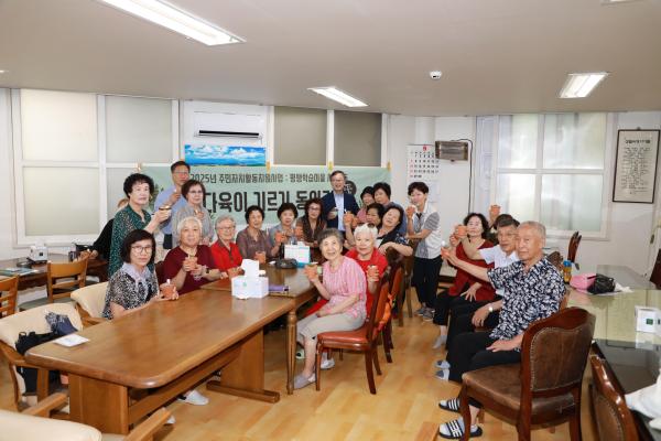 2025 추석 맞이 골목구청장의 동네 한바퀴_시흥2동_ 의 사진69