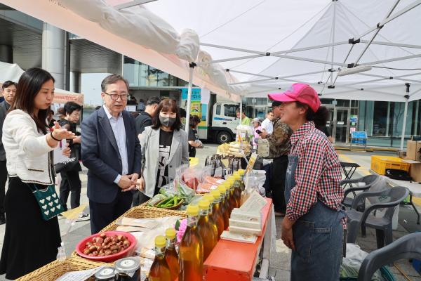 2025년 추석맞이 농수특산물 직거래장터 의 사진18