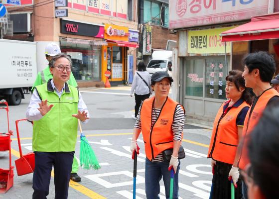 천리단길 거리환경 정비활동 의 사진4