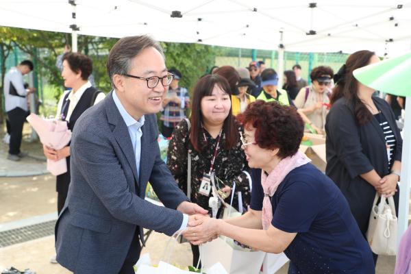 제29회 노인의 날 기념식 및 경로의 달 행사 의 사진2