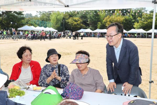 제29회 노인의 날 기념식 및 경로의 달 행사 의 사진62
