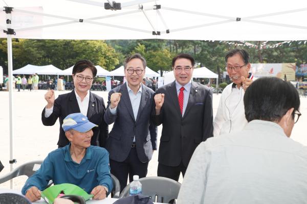 제29회 노인의 날 기념식 및 경로의 달 행사 의 사진71