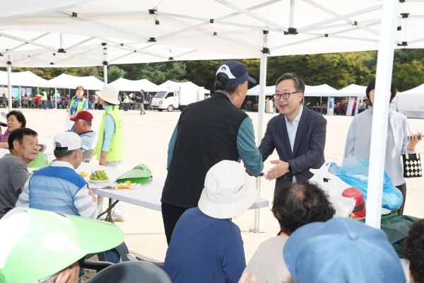 제29회 노인의 날 기념식 및 경로의 달 행사 의 사진75