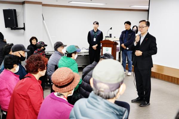 청담종합사회복지관 2025년 노인일자리 및 사회활동 지원사업 종결평가회 의 사진11