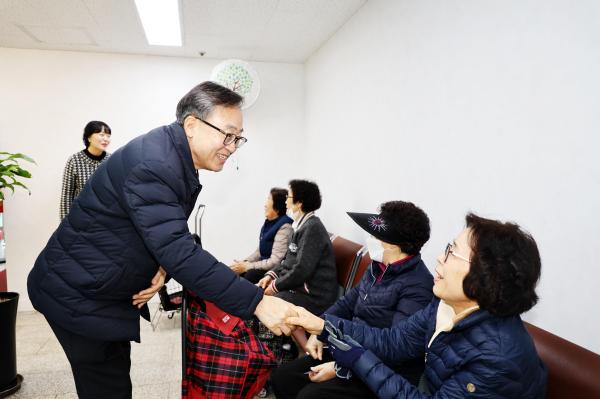 청담종합사회복지관 2025년 노인일자리 및 사회활동 지원사업 종결평가회 의 사진