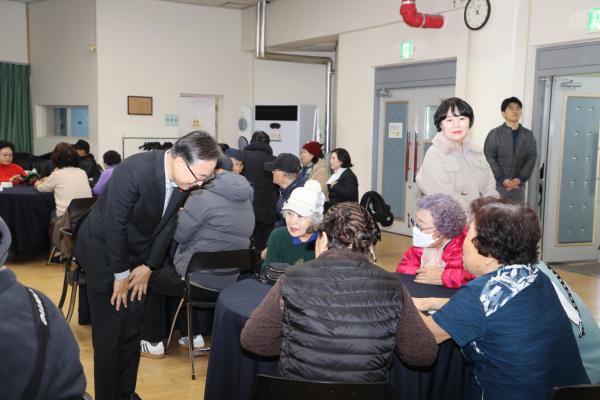 금천노인종합복지관 봉사자 및 후원자 송년모임 의 사진5