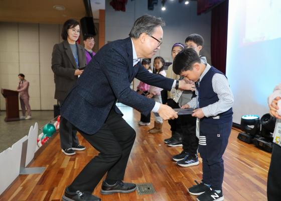 2025 책마을 가족과 함께하는 성과공유회 의 사진16