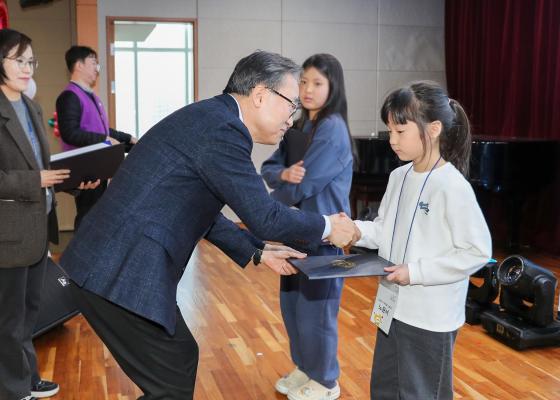 2025 책마을 가족과 함께하는 성과공유회 의 사진30