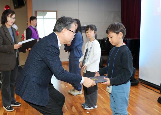 2025 책마을 가족과 함께하는 성과공유회 의 사진31