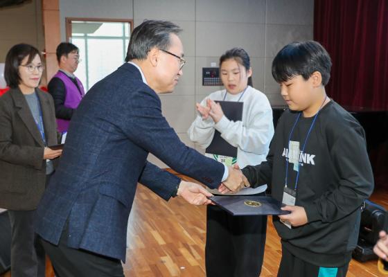 2025 책마을 가족과 함께하는 성과공유회 의 사진41