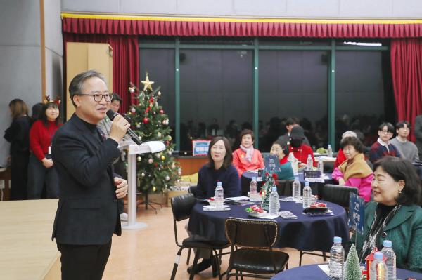 2025년 금천누리종합사회복지관 송년행사 의 사진21