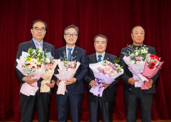 2025년 모범구민 표창장 수여식 의 사진19