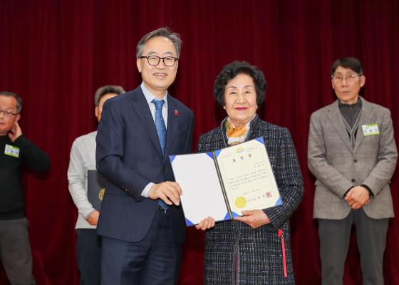 2025년 모범구민 표창장 수여식 의 사진51