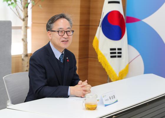 (사)글로벌비전&교보생명 2026 희망온돌 따뜻한 겨울나기 성품 전달식 의 사진7