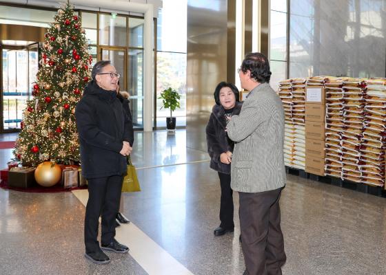 대륭테크노타운17차 후원품 전달식 의 사진2