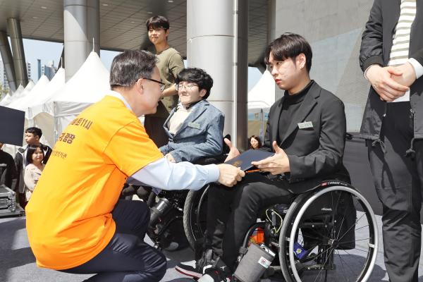 제46회 장애인의 날 기념식 및 장애인식개선 행사 의 사진17