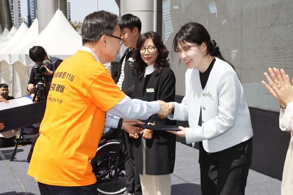 제46회 장애인의 날 기념식 및 장애인식개선 행사 의 사진24