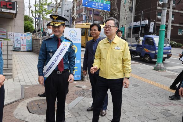 독산3동 범죄예방 사업 대상지_ 서울경찰청장 현장 방문 의 사진10
