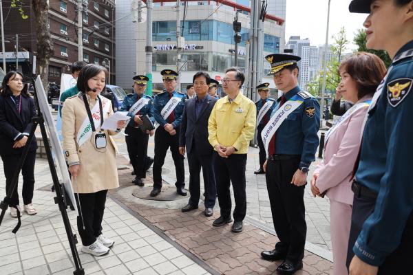 독산3동 범죄예방 사업 대상지_ 서울경찰청장 현장 방문 의 사진18