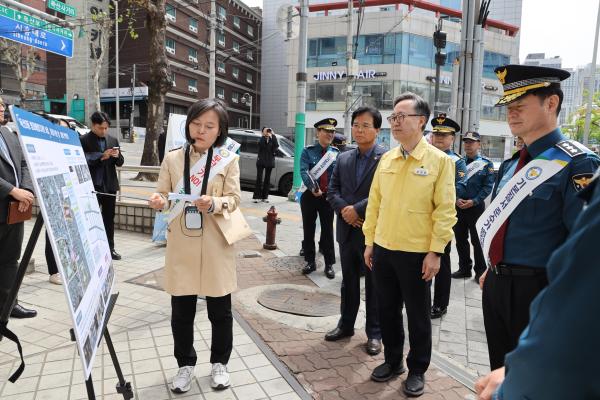 독산3동 범죄예방 사업 대상지_ 서울경찰청장 현장 방문 의 사진26