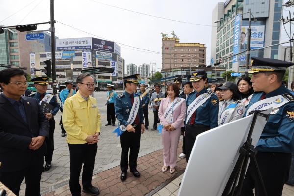 독산3동 범죄예방 사업 대상지_ 서울경찰청장 현장 방문 의 사진43