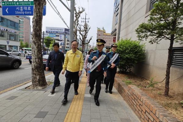 독산3동 범죄예방 사업 대상지_ 서울경찰청장 현장 방문 의 사진50