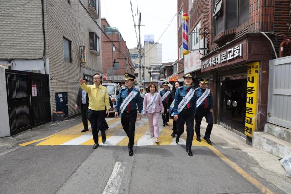 독산3동 범죄예방 사업 대상지_ 서울경찰청장 현장 방문 의 사진51